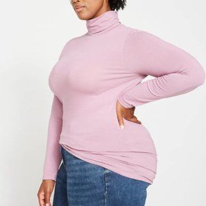 NWT Universal Standard Close Knit Turtleneck Long Sleeve Tee